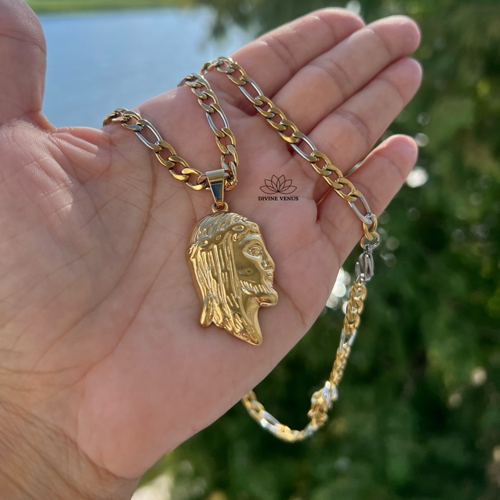 Jesus Christ Pendant Necklace | Dual Color Stainless Steel Necklace | Messiah 🙏🏼